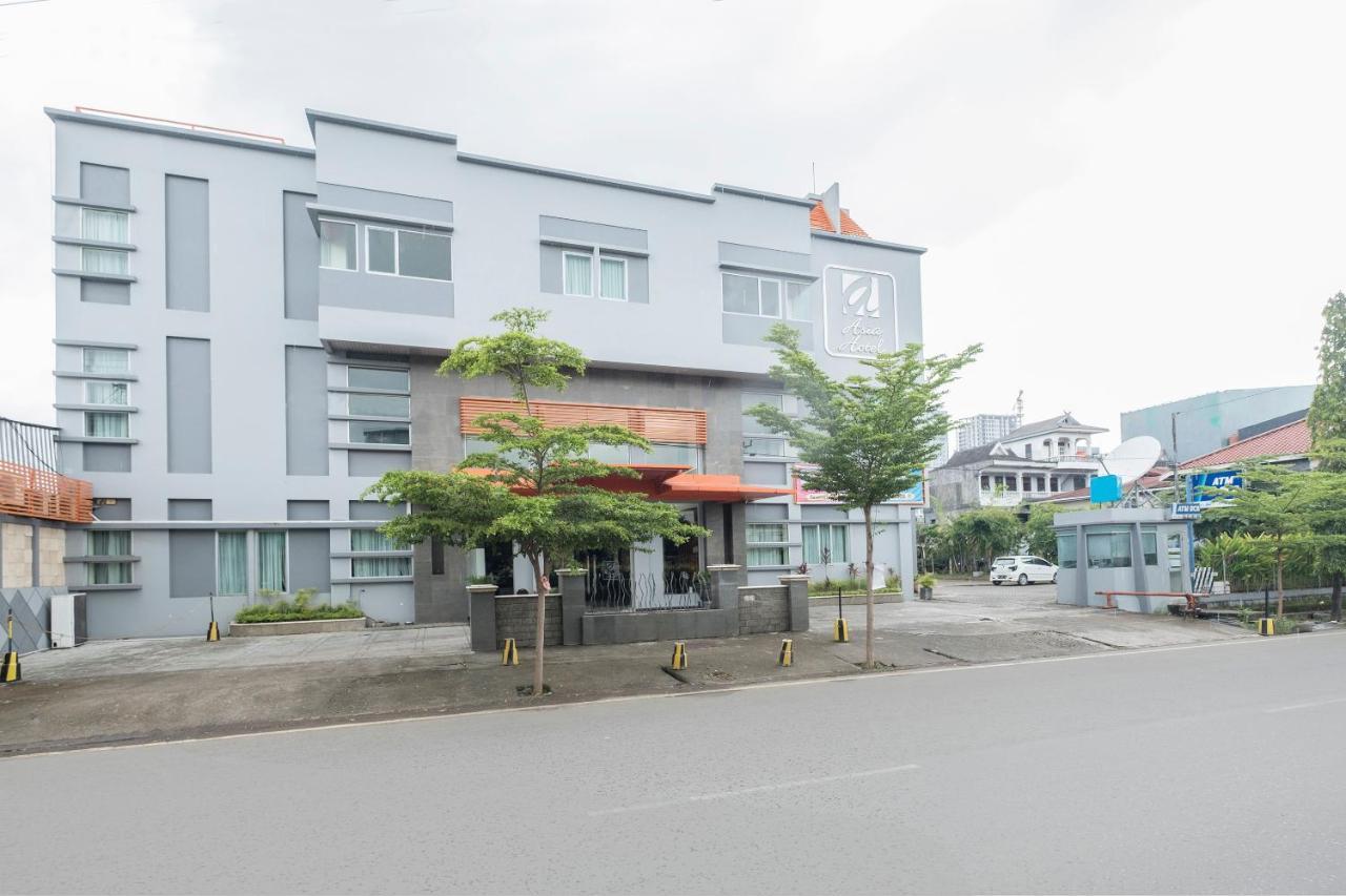 Oyo 424 Asia Hotel Makassar Luaran gambar
